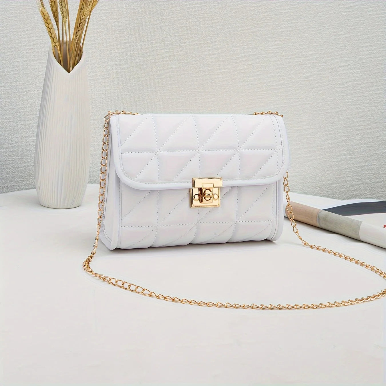 Lock buckle temperament simple chain versatile crossbody bag casual solid color commuting shoulder bag