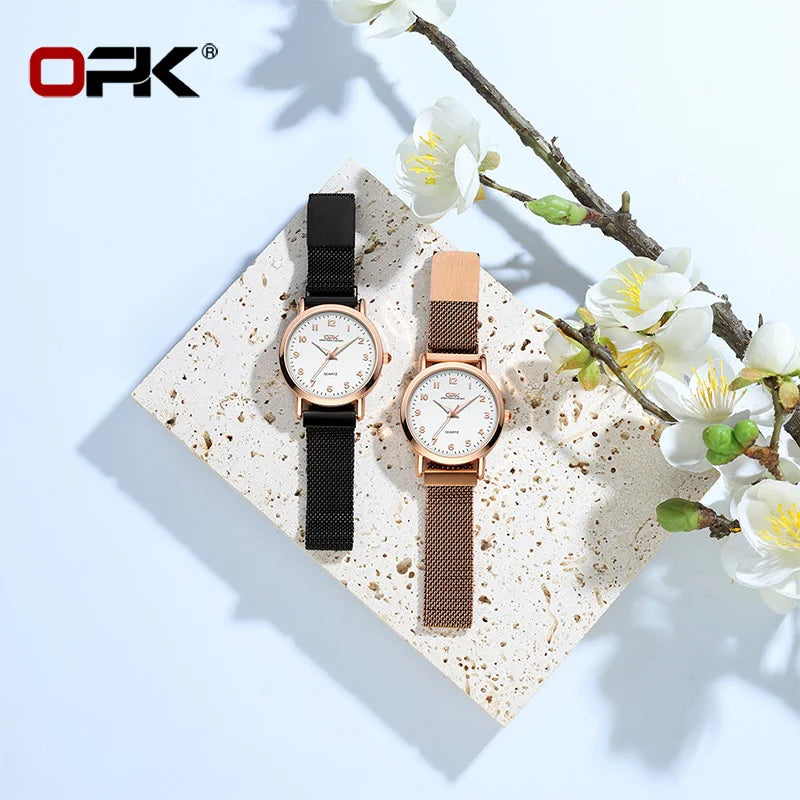 8115 Magnetic Strap With Automatic Adsorption Strap Quartz Watch Women's Watch