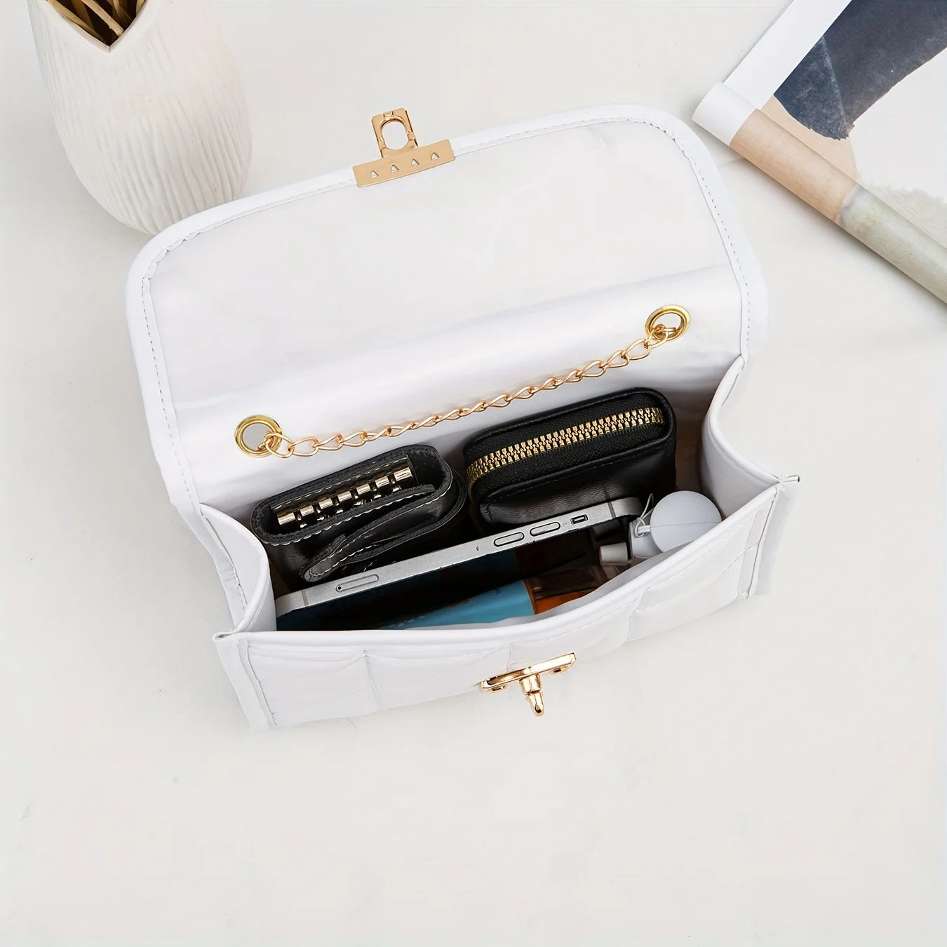 Lock buckle temperament simple chain versatile crossbody bag casual solid color commuting shoulder bag